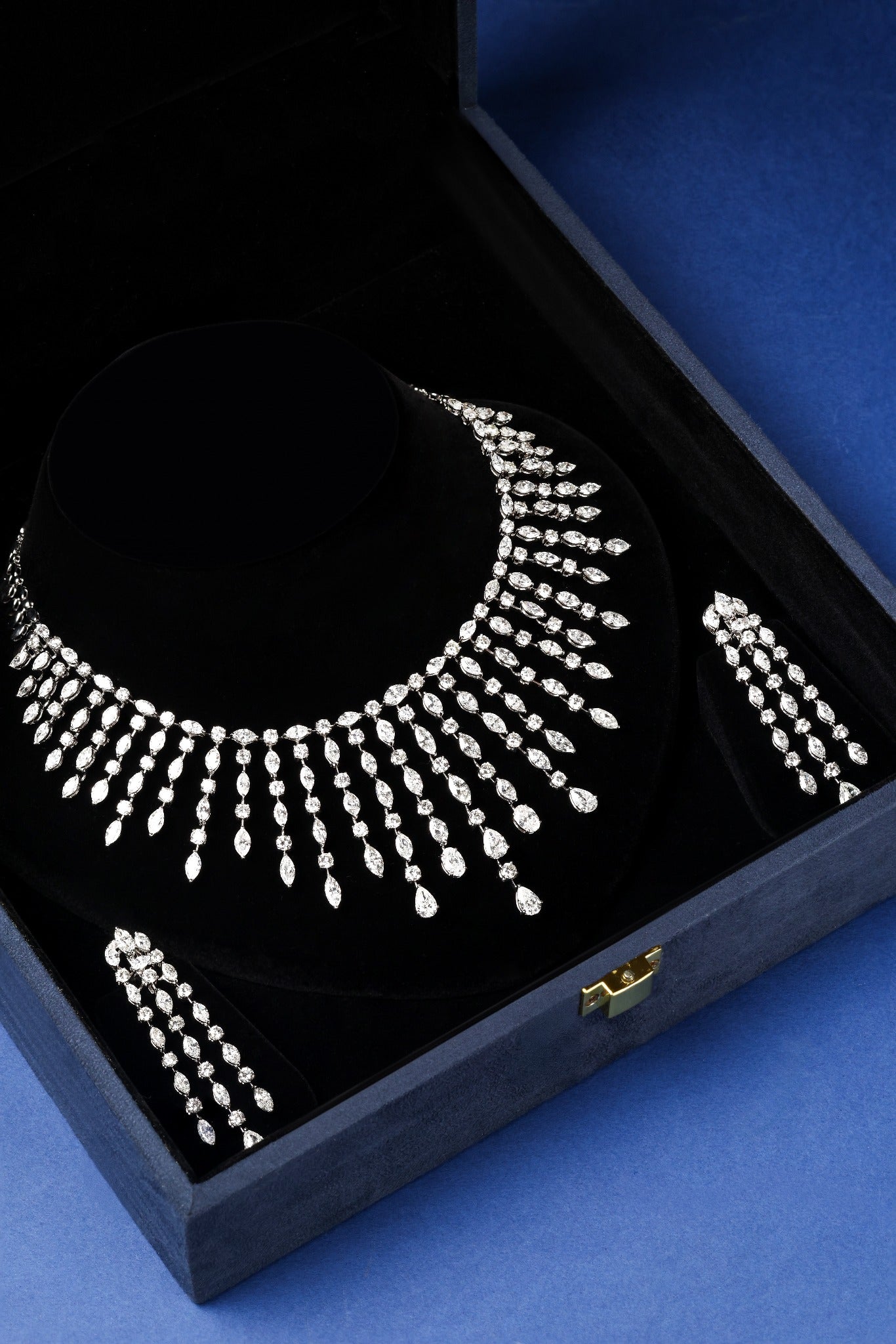 Aurora Diamond Necklace Set