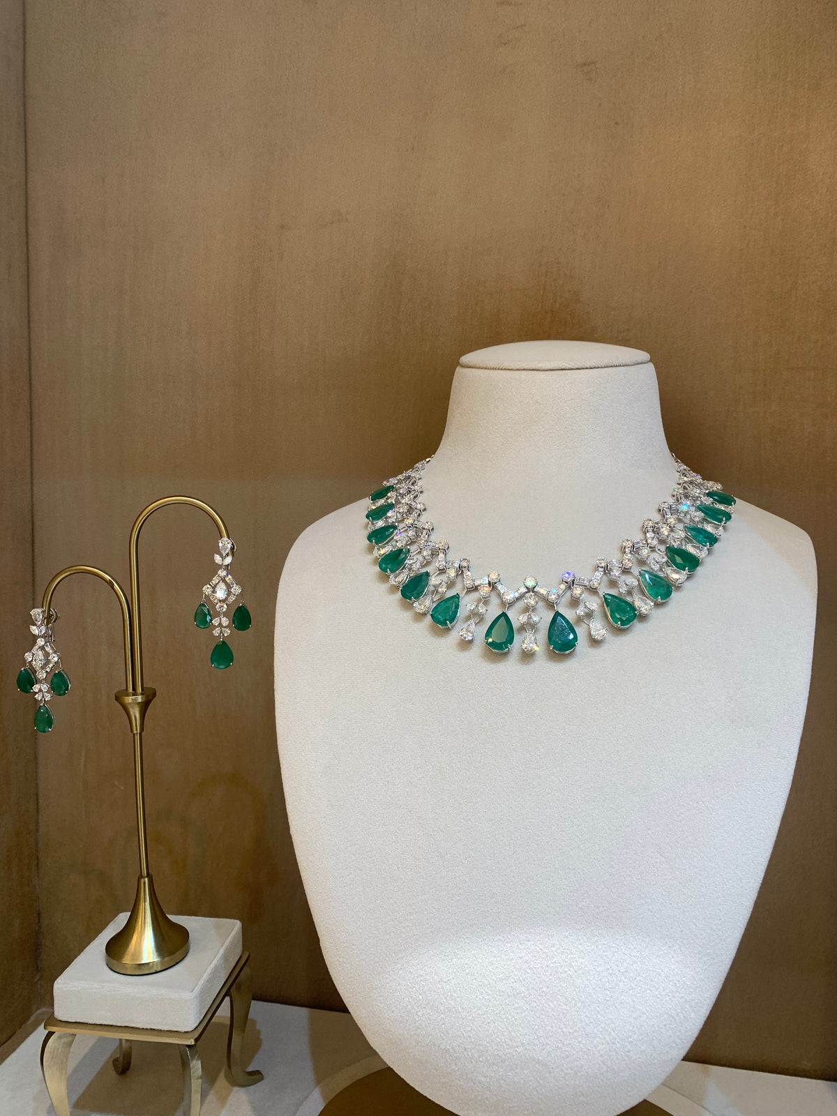 Green Emerald necklace and earrings set