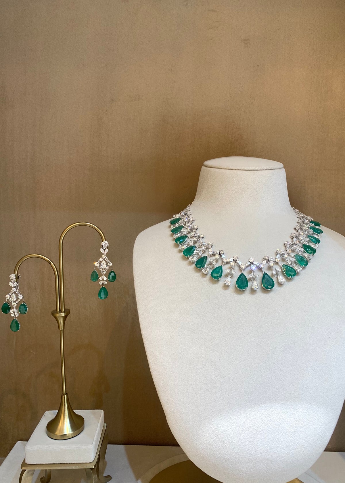 Green Emerald necklace and earrings set